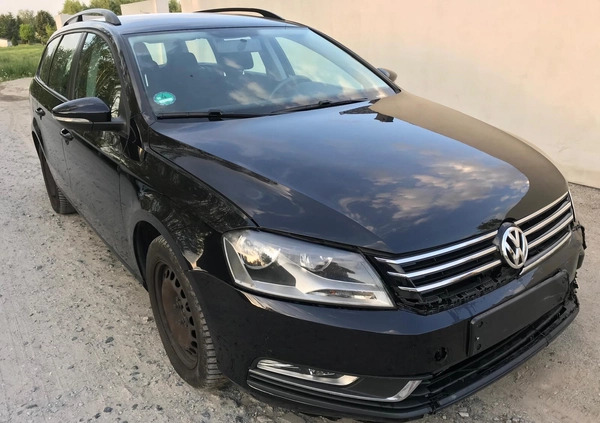 Volkswagen Passat cena 17500 przebieg: 92007, rok produkcji 2011 z Kalisz małe 121